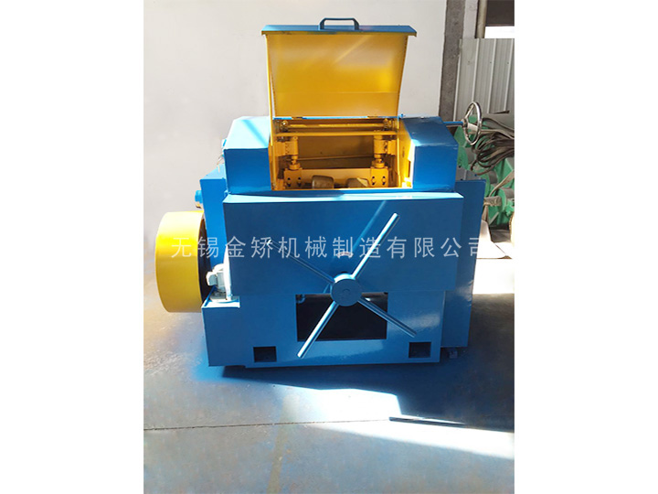 三（sān）輥矯直機