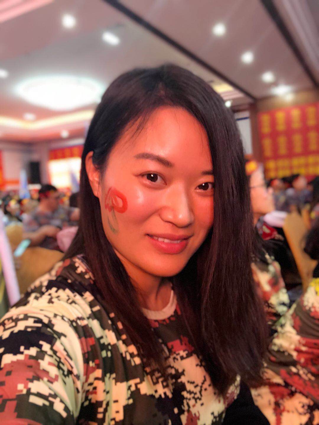 歐（ōu）凱傘（sǎn）業董事長黃曉玲女士